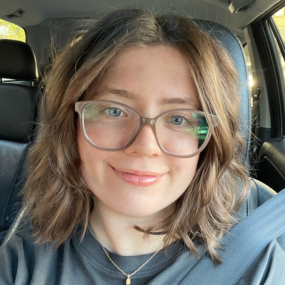 Meet your Posher, Caroline